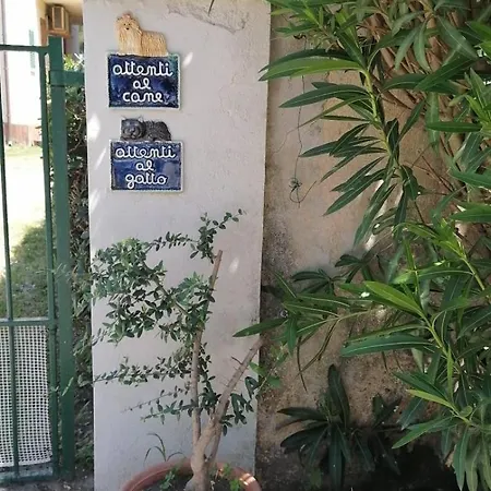 Appartement Relax In Paese A Due Passi Dalle Spiagge Di Ghiaia Bianca Limone *