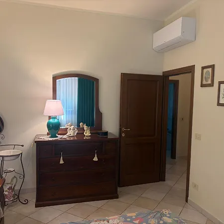 Relax In Paese A Due Passi Dalle Spiagge Di Ghiaia Bianca Limone Appartement