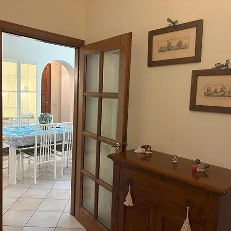 Relax In Paese A Due Passi Dalle Spiagge Di Ghiaia Bianca Limone Appartement Portoferraio