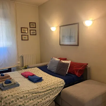 Appartement Relax In Paese A Due Passi Dalle Spiagge Di Ghiaia Bianca Limone