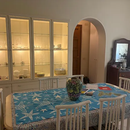 Relax In Paese A Due Passi Dalle Spiagge Di Ghiaia Bianca Limone Appartement *