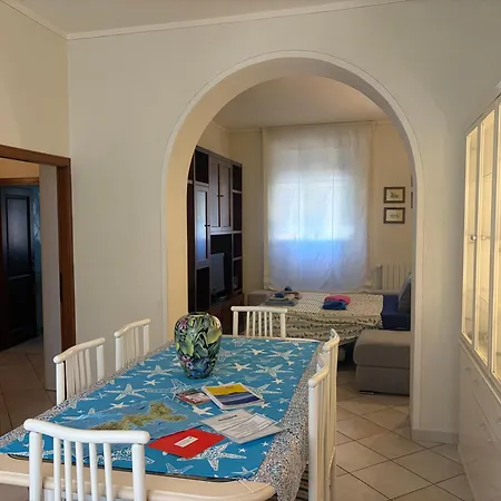 Relax In Paese A Due Passi Dalle Spiagge Di Ghiaia Bianca Limone Appartement Portoferraio