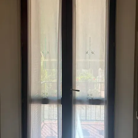 Appartement Relax In Paese A Due Passi Dalle Spiagge Di Ghiaia Bianca Limone *