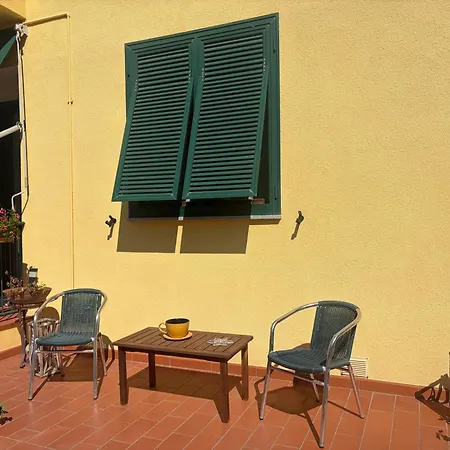 Relax In Paese A Due Passi Dalle Spiagge Di Ghiaia Bianca Limone * Portoferraio