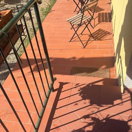Relax In Paese A Due Passi Dalle Spiagge Di Ghiaia Bianca Limone Appartement